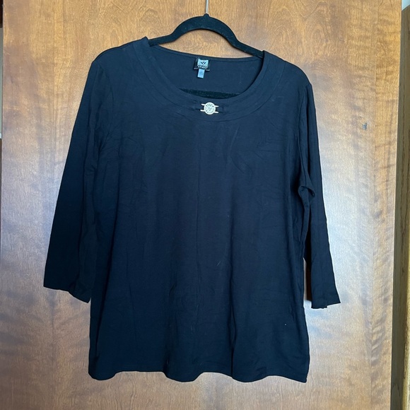Anne Klein Tops - Anne Klein Black Scoop Neck 3/4 Sleeve Top